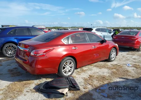 2013 Nissan Altima 2.5 S z USA, uszkodzony, nr VIN 1N4AL3AP0DC238868